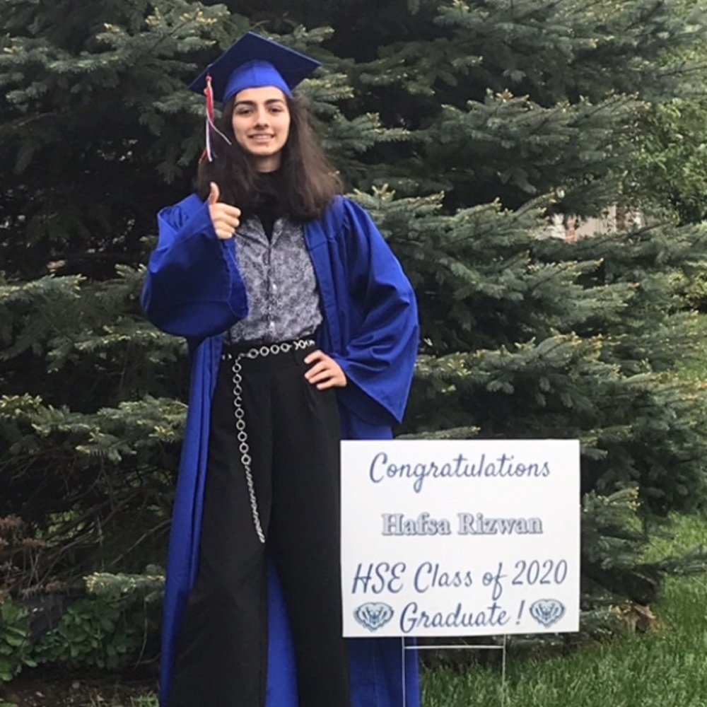 Meet your Posher, Hafsa